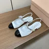 Casual skor för kvinnor patentläder sandaler låga klackar kedja pärlpumpar slingbacks designer rund tå slip på zapatillas mujer