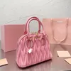 2024 Haute qualité Wander Designer Sac Pochette Sac à bandoulière Wander Matelasse Arcadie Sac fourre-tout plissé Sac Luxe Bandoulière Poignée Sac Cluth Mode Femme Sac