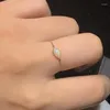 Klusterringar Romantisk och kreativ färg Opal Stone Oval Chain Ring Justerbar ljus lyx i högkvalitativa känsliga silversmycken