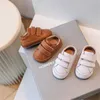 First Walkers New Kids Shoes Leather Shoes For Small Kids Barefoot White Soft Soles Girls Outdoor Tennis Fashionable Sneakers For Little Boys 240315