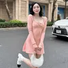 Casual Dresses 2024 Sweet Women Dating Utsökt klänning Spring Pink Bow Metal Ring Square Collar Sexig långärmad a-line