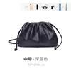 POUCH Bag Nytt tidvattenmoln enkelt mjukt läder en axel fast färg crossbody koreansk version populära handväska kvinnor guangzhou