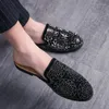 Pantoufles d'été en cuir mat pour hommes, strass, mode, vêtements d'extérieur, bout fermé, demi-enfiler, sandales quotidiennes confortables