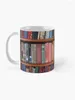 Mugs Antique Library fylld med färgglad litteratur (IG -filter Bokmask av Citrusapple) kaffemugg termiska koppar turist