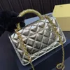 حقيبة Crossbody الكلاسيكية العالية WOC WOM Women Mini Handbags المصممين جودة Matelasse Hollow Pres