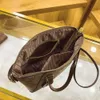 Pas cher en gros liquidation limitée 50% de réduction sac à main grande capacité sac fourre-tout femmes nouveau style à la mode et décontracté épaule unique portable