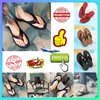 Designer Ca ual Plate-forme Diapositives Pantoufles Hommes Femme Anti Slip Résistant à l'usure Poids respirant Dsuper Semelles souples Flip Flop Sandales de plage plates côté GAI