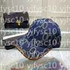Berretto da baseball classico di lusso di design Cappello da spiaggia stampato Cappello versatile per il tempo libero da uomo e da donna L-4