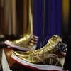 Trump T ayakkabıları Trumps Tasarımcı Spor Sakinleri Asla Teslim Teslim Edildi En İyi Basketbol Ayakkabıları Tasarımcı TS Gold Özel Şerit Erkek Erkek Kadın Açık Hava Eğitimleri Spor Spor ayakkabıları