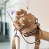 Bottiglie d'acqua da 1100 ml Kawaii Bear Straw Cup Bicchieri resistenti alle cadute di alto valore portatili per esterni per studenti