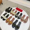 Kvinnors lyxdesigner skor designer tofflor läder tofflor kvinnor mens storlek 35-42 skor sommarstrand utomhus cool toffel modedesigners bekväma yh9