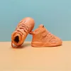 Pierwsze spacerowicze nowe wiosenne buty skórzane maluch chłopców dziewczęta High Aid Tennis Sneakers Outdoor Oddychający moda Sneakers 240315