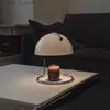 テーブルランプJoylove Bauhaus Glass Table Lampベッドルームベッドサイドメタルポーチベッドサイド雰囲気セレブリティノルディックレトロホームステイデコレーションYQ240316