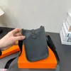 Mini telefon Crossbody Torka na ramię Man Designer Mała torebka Klasyczna pusta listu kolorowe torby z pudełkiem