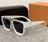 Louisely vuttionly sunglasses Man Designersunglasses for womanse fashion屋外UV400スポーツ運転眼鏡旅行サングラスクラシックLVSEサングラス868
