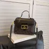 Bolsas elegantes bolsas femininas de grandes designers bolsa de ponta para mulheres novas nicho francês Moda de moda One ombro versátil bolsa