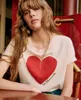 2024 Verão New Sezane Designer Fashion Letters Red Heart Print T-shirt para tampas de camiseta de mangas curtas e de mangas curtas redondos de pescoço redondo