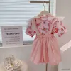 Ensembles de vêtements Bébé filles Rose Blouse + shorts vêtements costumes 2023 été nouveaux enfants chemise florale + short à bretelles 2 pièces ensemble de vêtements