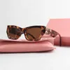 Projektant mody miu okulary przeciwsłoneczne projektant owalny rama luksusowe okulary przeciwsłoneczne damskie antyradycja Uv400 Osobowość męskie szklanki retro tablica wysokiej jakości kategoria wysokiej wartości