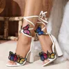 Liyke Arrivals Open Teen Witte Sandalen Voor Vrouwen Handwerk Borduren Vlinder Lace Up Hoge Hakken Feestjurk Schoen Pompen 240313