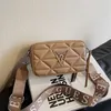 Mack Jarein 이브닝 가방 2023 New Crossbody Bag 싱글 숄더 가방 여성 패션 프랑스 카메라 가방 넓은 어깨 끈 작은 정사각 가방 여성 가방 다목적