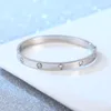 Bracciale a vite Bracciale gioielli di lusso alla moda Bracciale in oro rosa 18 carati e argento Bracciale con diamanti in acciaio al titanio Bracciale per unghie da uomo e da donnaAlta qualitàNon sbiadisce