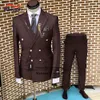 Formele Pak voor Mannen Bruiloft Tuxedo Doublebreasted Jas en Broek 2 delige Set Business Blazer Gouden Knopen Bruidegom 240311