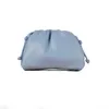 Bolsa de mão com 95% de desconto em 2024 Bolsa familiar de couro original com logotipo tecido feminino portátil de ombro único crossbody sacola de documentos bolsas de grife