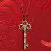 Tasarımcı Tiffay ve Co Yeni Yıl Limited 18K Gül Altın Anahtar Kolye 925 STERLING Gümüş Kırmızı Akal Klavikül Zinciri Kadın Hediyesi