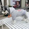 Vestiti per cani firmati Bellissimo modello e lettere Abbigliamento per cani Cappotti per cani in morbido cotone Felpa con cappuccio invernale per cuccioli per gatti Giacche per animali domestici per la stagione fredda per cani di piccola taglia media S A970