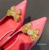 Scarpe con tacco alto con strass Bowknot Scarpe da donna in pelle laccata con testa a punta Designer in oro rosa con cuore creolo per feste Scarpe da cena Scarpe eleganti