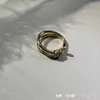 2024 Designer T Knot une célébrité populaire sur Internet avec la même bague à nœud pour femmes, bague minimaliste au design de niche en or 18 carats, sertie de luxe léger avec bague en diamant