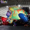 ブロワーの巨大なインフレータブルフィッシュ /ハングアップモール装飾玩具スポーツ用の水族館の魚 /吊り下げ可能な魚 /吊り下げ式の4ML（13.2フィート）