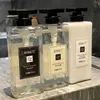 Shampoo Conditioner Freesia parfum Shampoo Heren en Dames Haartoner Badgel Shampoo Set Diepe Schone Kleur Krullend Keratine Shampoo Q240316