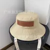 Nuovo cappello da pescatore con lettera corretta del designer Luo Jia Alla moda e senza parasole, stile pigro, giuntura in vera pelle, forma stabile AX6V CRQU