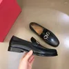 Модельные туфли Гуанчжоу Кожаные Европейские мужские Черные Британские деловые повседневные туфли с квадратной педалью Wedding Tide