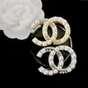 20style الكلاسيكية عتيقة العلامة التجارية Desinger Brooch Women Broches Suit Pin Pin Jewelry Association