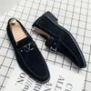 Mocassini in pelle scamosciata da uomo Flock Shoes Business blu traspirante SlipOn guida casual abito da sera da uomo matrimonio 240312