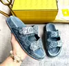 2024 10ANEW CLASSION SANDALS و SLIPPERS للرجال والنساء ، حجم القماش التطريز 35-45 ، مع المربع 10A