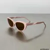 디자이너 23 새로운 파리 홈 패션 개인화 된 BB0209 선글라스, 어두운 안경, 다목적 판, 회전 트위스트 거울 다리 IVDA