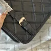 Damdesigner Caviar Leather Black Satchel Backapck Bags Gole Metal Turn Lock Large Capacity Shoulder Handväskor Multi Pochette Daily Outfit Schoolbags 31x26cm