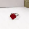 Anello di design di alta qualità Anelli classici a quattro foglie per le donne Anelli nuziali con fiori di moda Anello di fidanzamento per donna Regalo di San Valentino Taglia 6-9