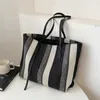 Torby na zakupy Koreańska wersja o dużej pojemności torebka na ramię to torebka prosta pionowe paski swobodne torby modne