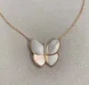 2024 Pendentif papillon de grande taille de qualité luxueuse avec diamant et coquille pour femmes, bijoux de mariage, cadeau, livraison gratuite PS8164q2