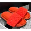 Paris mens and women slippers luxury designer sandals fashionable quilted couple slippers brand herringbone slippers quilted channel casual shoes designer shoes