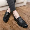 Scale Pattern Men's Black Formal Leather Shoes Business Low-Top Men's Shoes off Banquet Embossed Loafers Men's Shoes