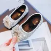 Första vandrare våren New Kids Shoes Girls Shoes Princess Glitter Kids Dancing Shoes Everyday Girl Sandals Toddler 240315