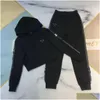 Tute da donna Moda Tute da donna Pd Designer Felpa con cappuccio Pantaloni Due pezzi Ricamati Maglione con cappuccio Pantaloni Tuta Sport da donna Dhtlt