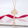 Designer Iris Flower Key Necklace V Gold Full Diamond Light Luxury Temperament Simple and Nisch Design Tiffay Co Sweater Chain for Women