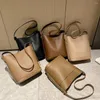 Axelväskor kvinnor mode hink väska stilig crossbody stor kapacitet pu casual satchel justerbar rem multi fickor chic hobo